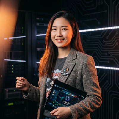 茄子视频制片人林雪薇